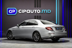 Mercedes-Benz E-Class 350e2016 2/16