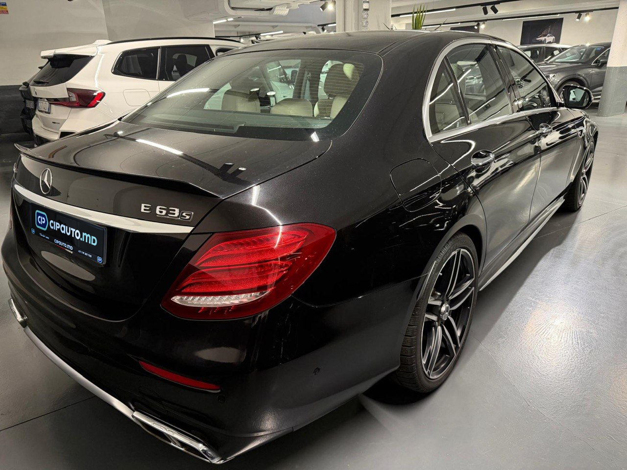Mercedes-Benz E-Class AMG 2019 2/12