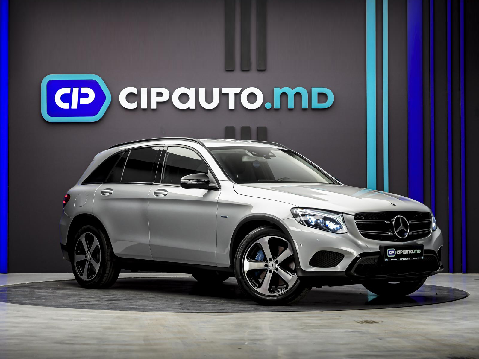 Mercedes-Benz GLC 350e2017 4/15