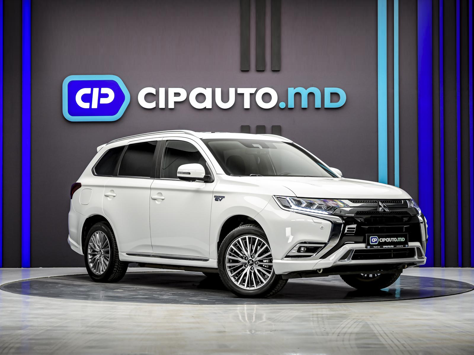 Mitsubishi Outlander 2020 4/15