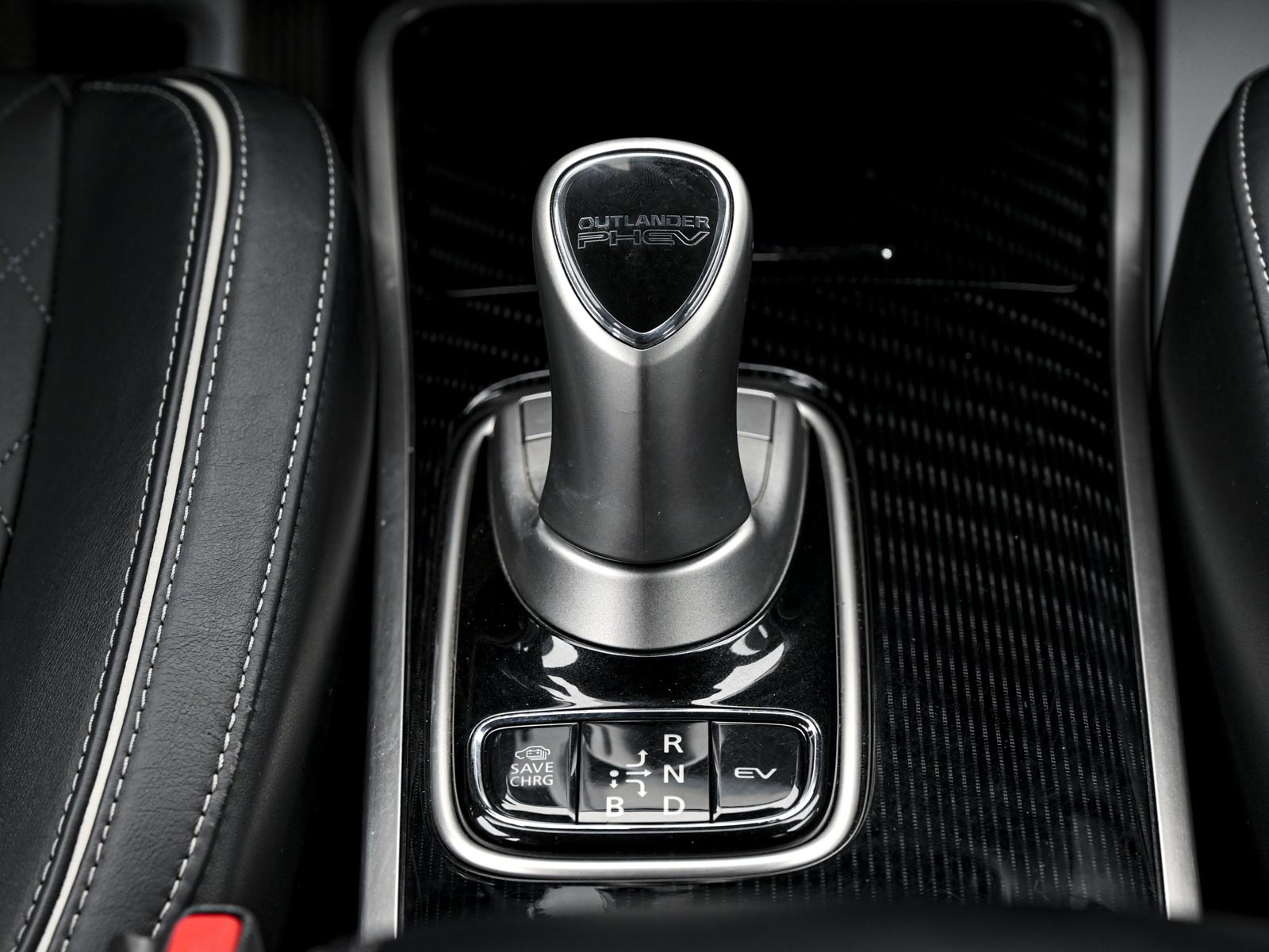 Mitsubishi Outlander 2020 12/15