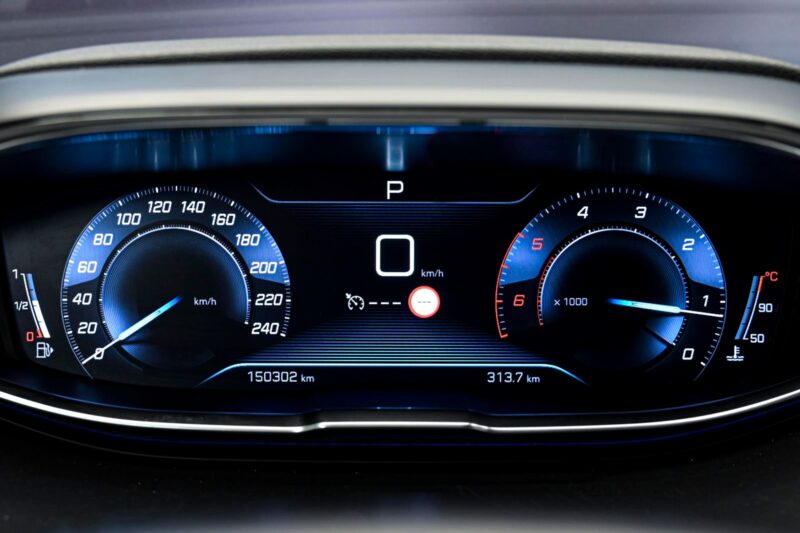 Peugeot 3008 2018 8/14