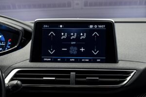 Peugeot 3008 2018 10/14