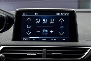 Peugeot 3008 2018 10/13