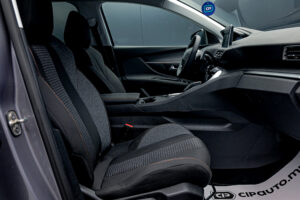 Peugeot 3008 2019 6/13