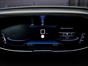 Peugeot 5008 2021 8/14