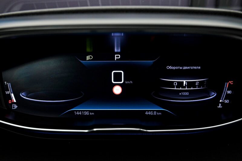 Peugeot 5008 2021 8/14
