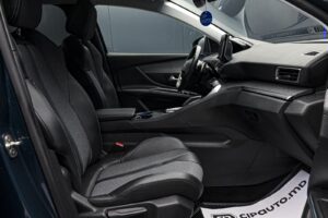 Peugeot 5008 2021 6/14