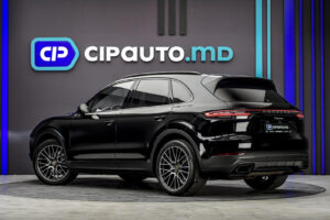 Porsche Cayenne 2018 2/14