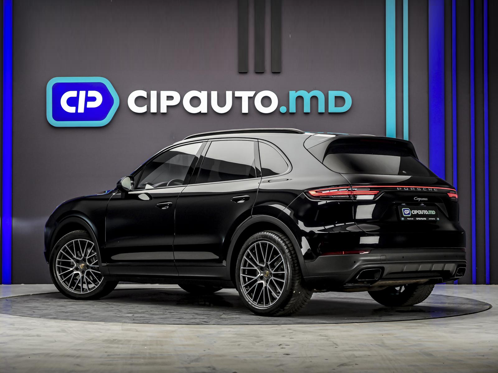 Porsche Cayenne 2018 2/14