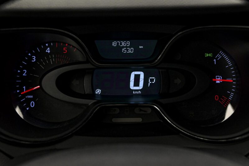Renault Captur 2017 8/13