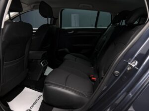 Renault Megane 2021 7/12