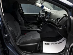 Renault Megane 2022 6/14