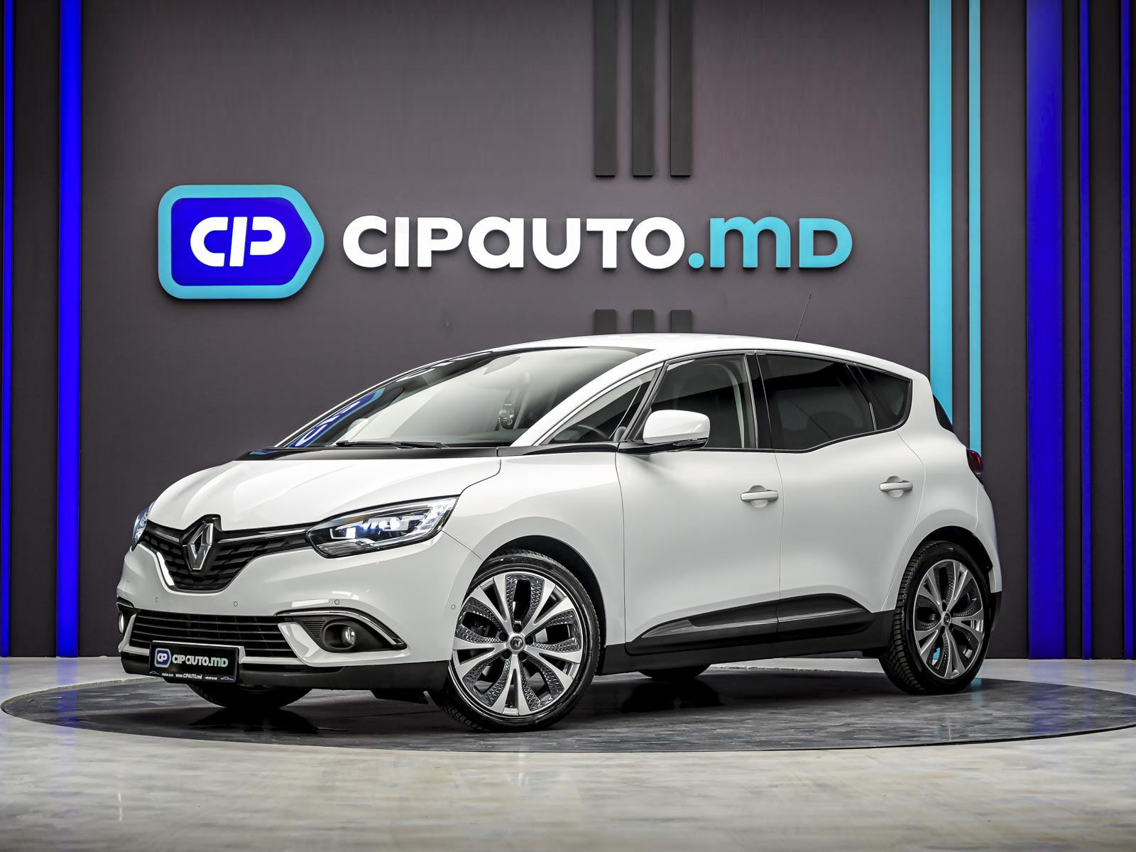 Renault Scenic 2018 1/13