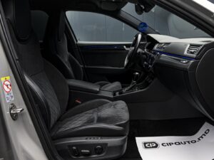 Skoda Superb 2019 6/14