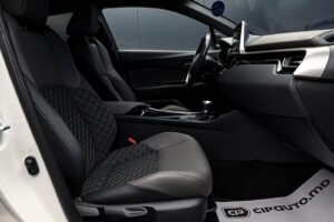 Toyota C-HR 2020 6/14