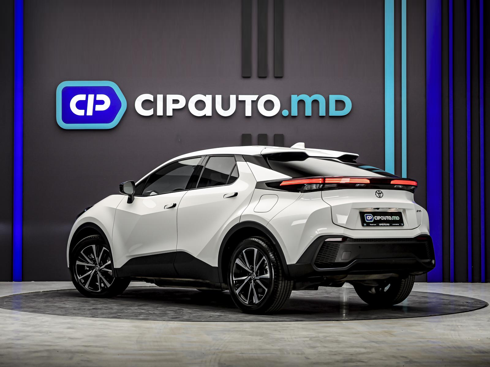 Toyota C-HR 2025 2/16