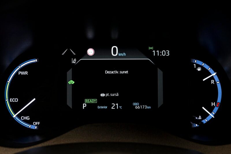 Toyota Yaris CROSS 2021 8/15
