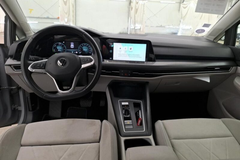 Volkswagen Golf 2021 5/8
