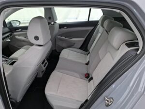 Volkswagen Golf 2021 6/8