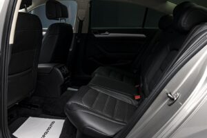 Volkswagen Passat 2015 7/13