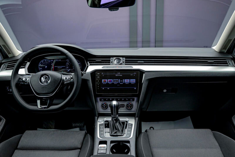 Volkswagen Passat 2017 5/18
