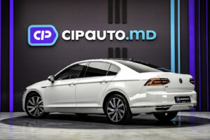 Volkswagen Passat GTE2017 2/13
