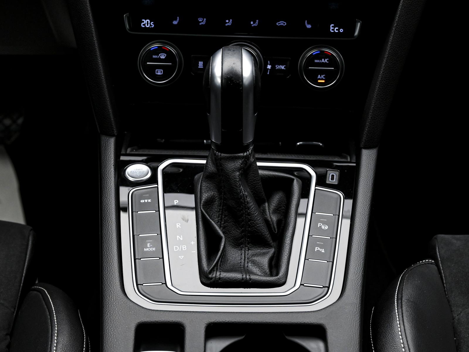 Volkswagen Passat GTE2020 12/15