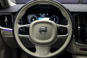 Volvo S90 2017 9/15