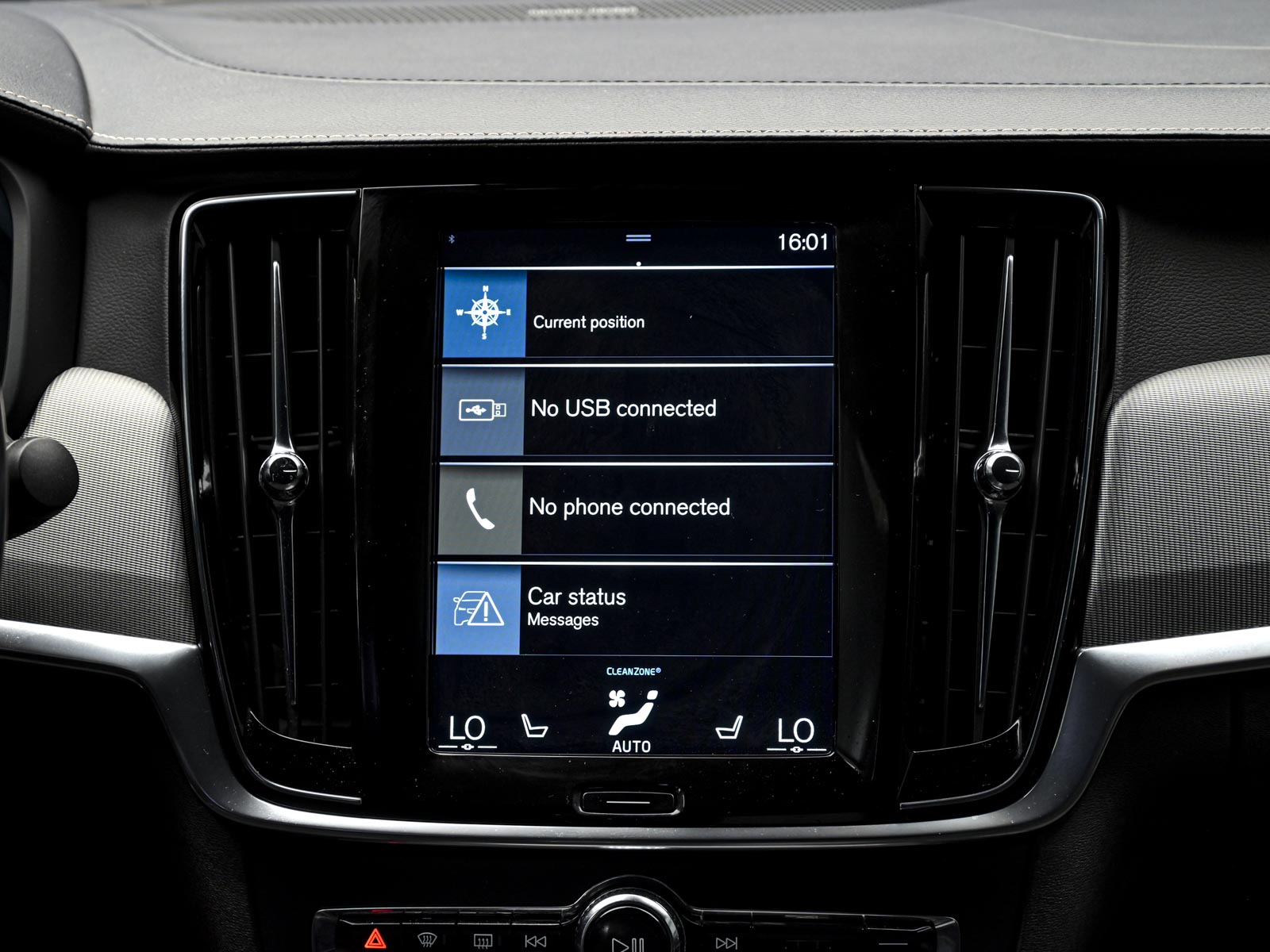 Volvo S90 2019 10/14