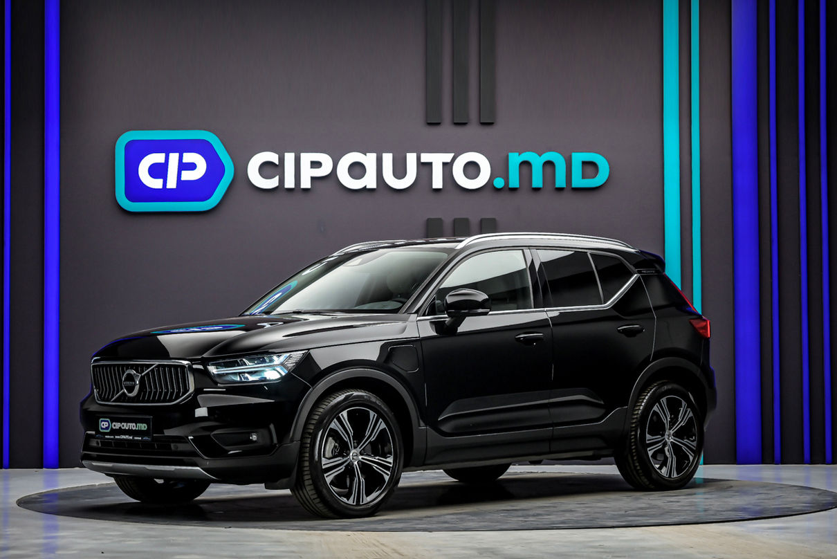 Volvo XC40 2020 - 86 000 км - Плаг-ин гибрид - Automată