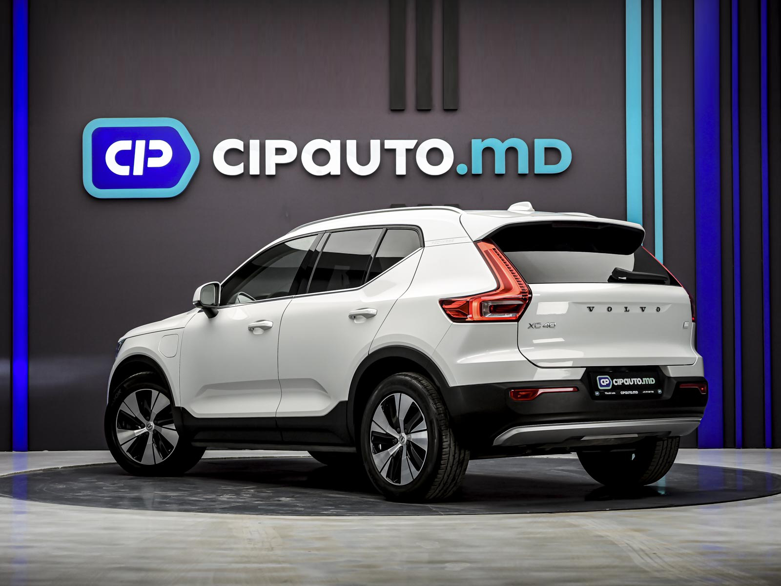 Volvo XC40 2021 2/13