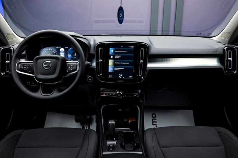 Volvo XC40 2021 5/13