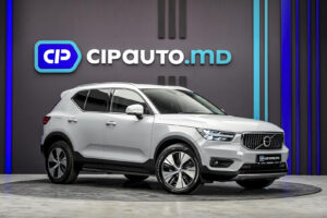 Volvo XC40 2021 4/13