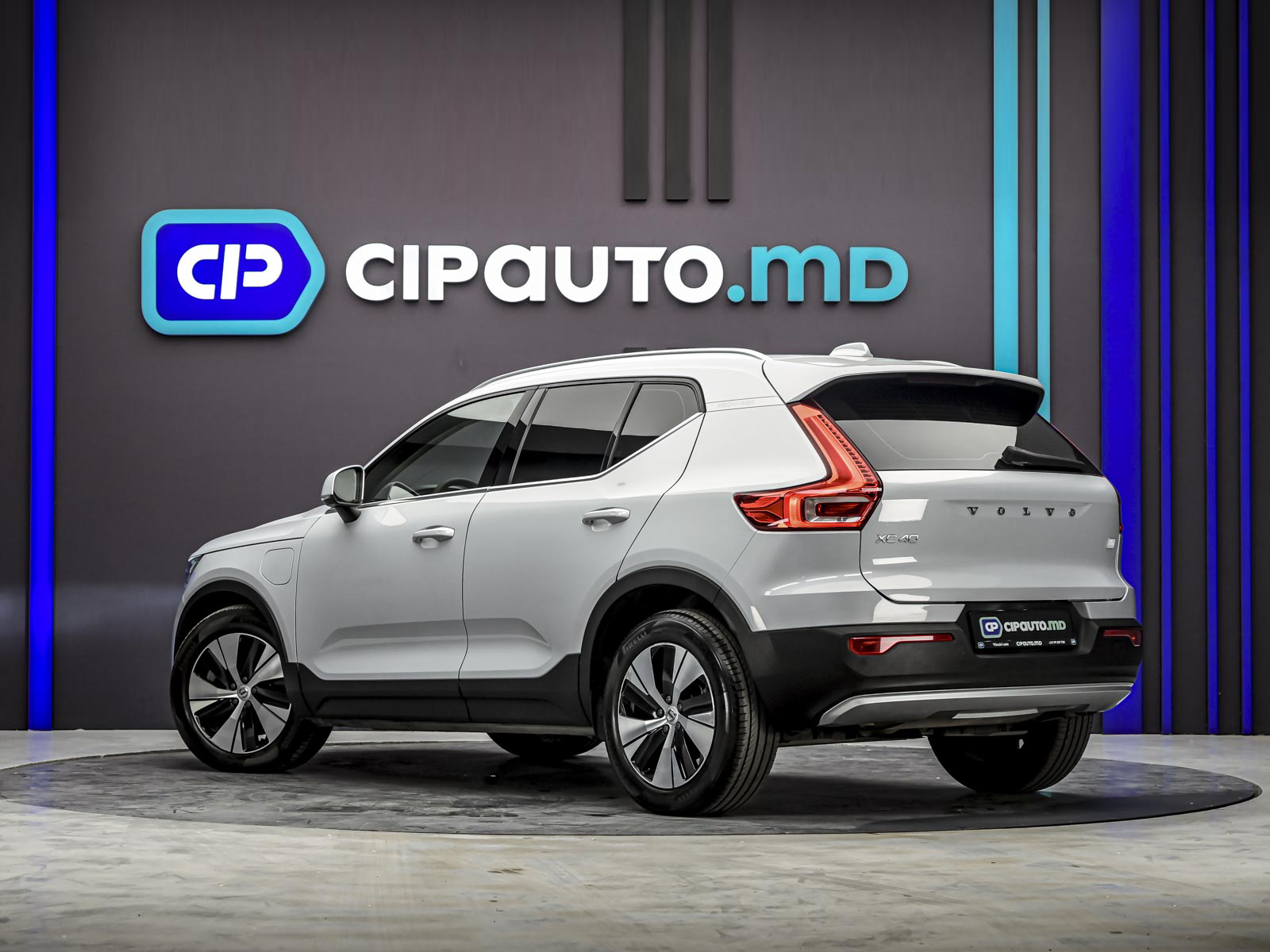 Volvo XC40 2021 2/13