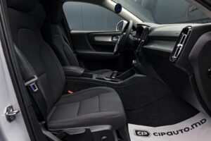 Volvo XC40 2021 6/13