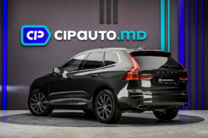 Volvo XC60 2020 2/14