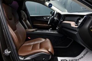 Volvo XC60 2020 6/14