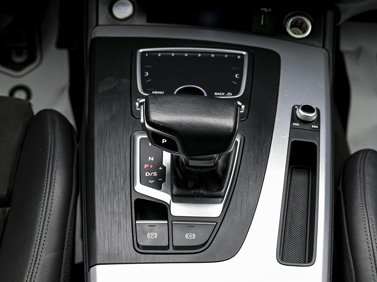 Audi Q5 2020 12/16