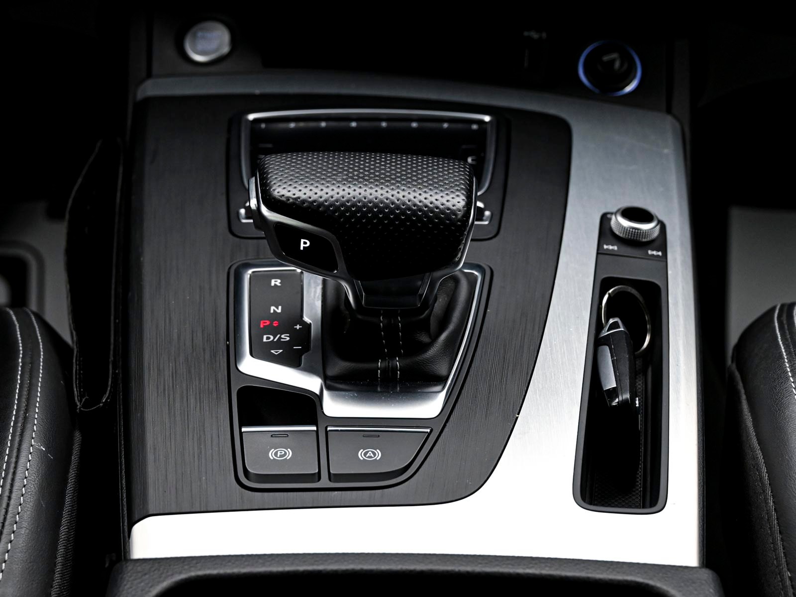 Audi Q5 55 TFSIe2020 12/16