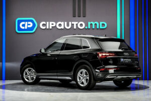 Audi Q5 50 TFSIe2021 2/14