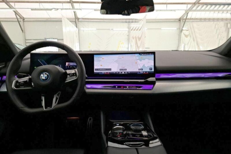 BMW 5 Series 530e2025 5/9