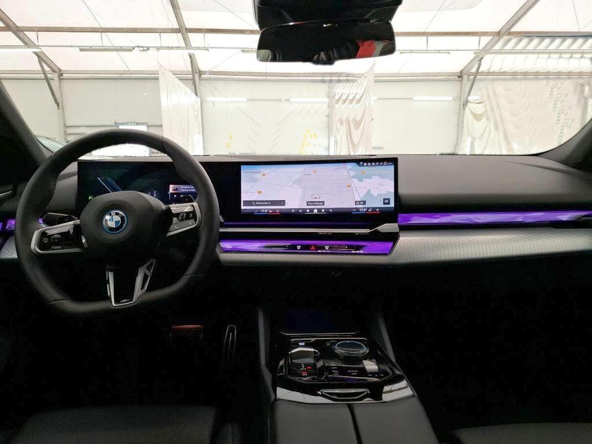 BMW 5 Series 530e2025 5/9