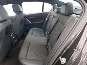 BMW 5 Series 530e2025 7/9