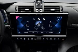 DS_Automobiles DS 7 Crossback RIVOLI2021 10/15