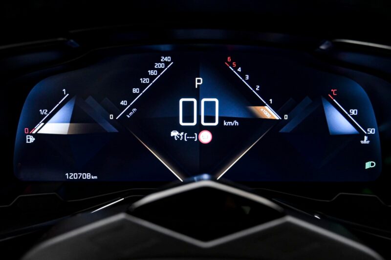 DS_Automobiles DS 7 Crossback RIVOLI2021 8/15