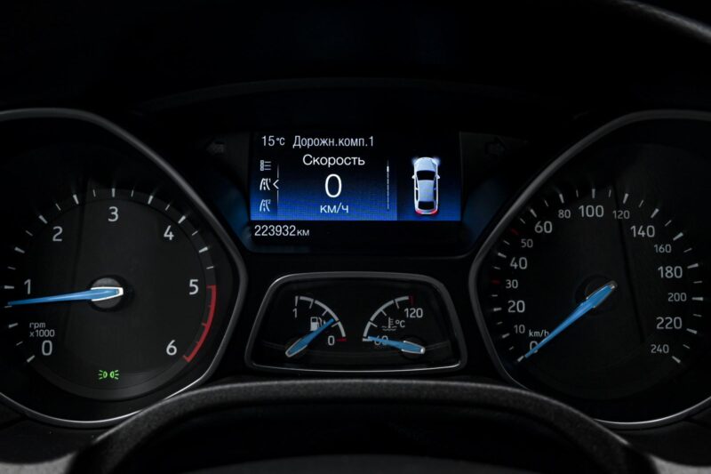 Ford Focus 2015 8/12