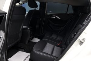 Infiniti Q30 2016 7/13