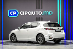 Lexus CT 200h2015 2/14