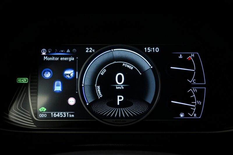 Lexus UX 250h 2020 8/14